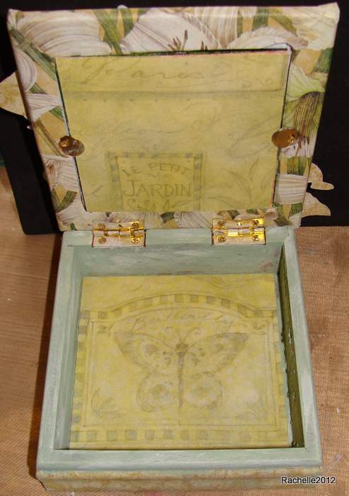 June2012LotteryTrinketBoxInside.jpg