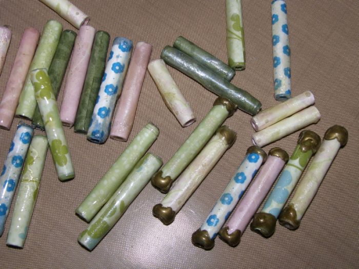 Paper beads.jpg